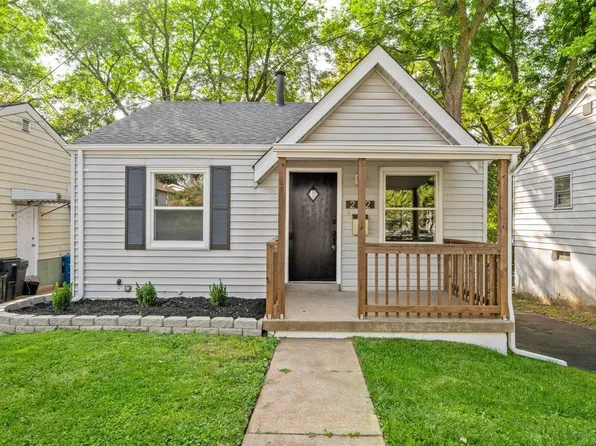 242 Runyon Ave, Saint Louis, MO 63125