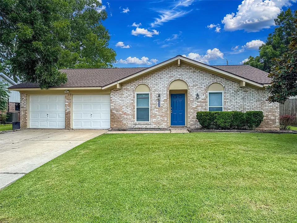 217 Mary Ann Dr