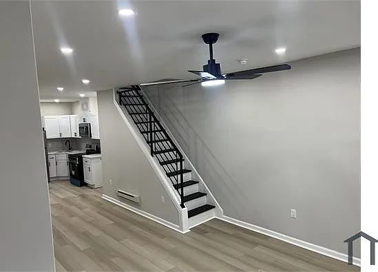 1551 N Frazier St — Photo 9