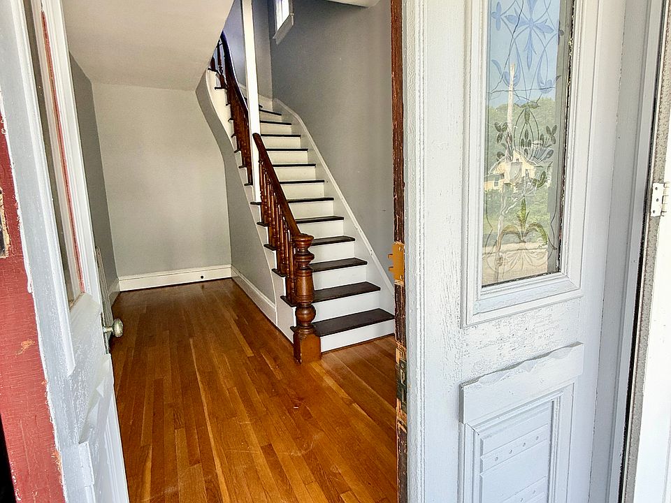 Front Entryway