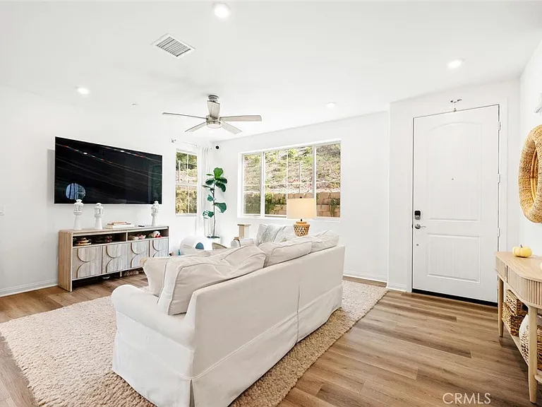 1852 Red Willow Way — Photo 4