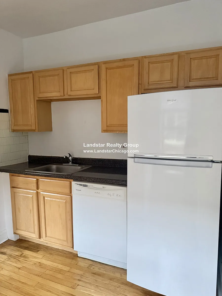 Building Photo - 5618 N Kimball Ave #2A