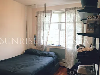 Rented by Sunrise Real Estate