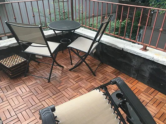 Rented by Jack B Shapiro | media 6