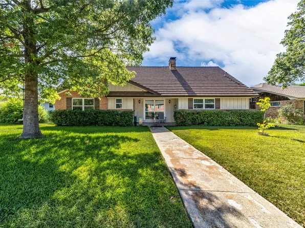 2923 Greenmeadow Dr, Dallas, TX 75228