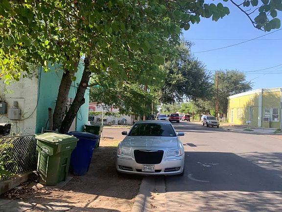 4th image of 1420 San Agustin Ave