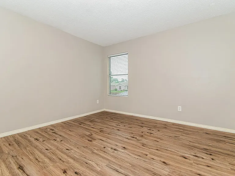 2316 Graystone Dr — Photo 14