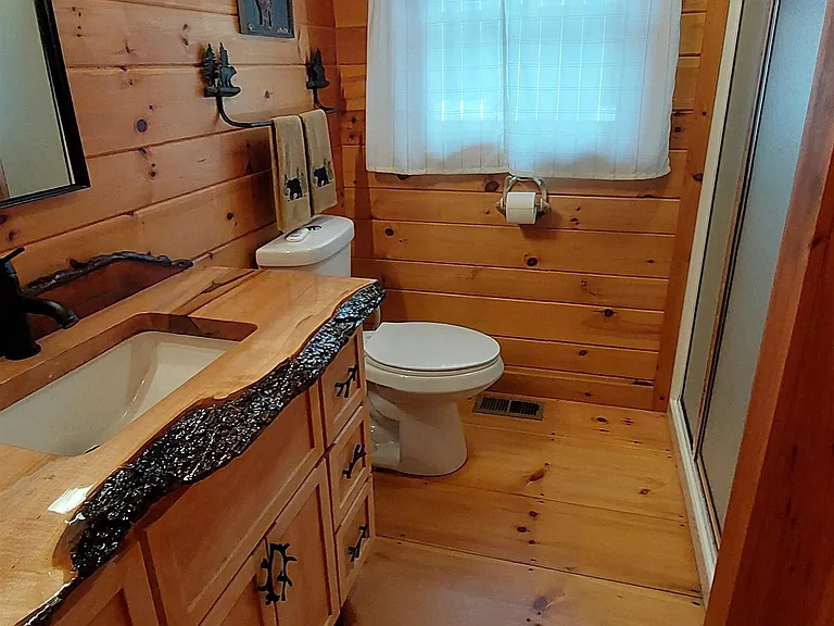 176 Harrington Rd — Photo 10