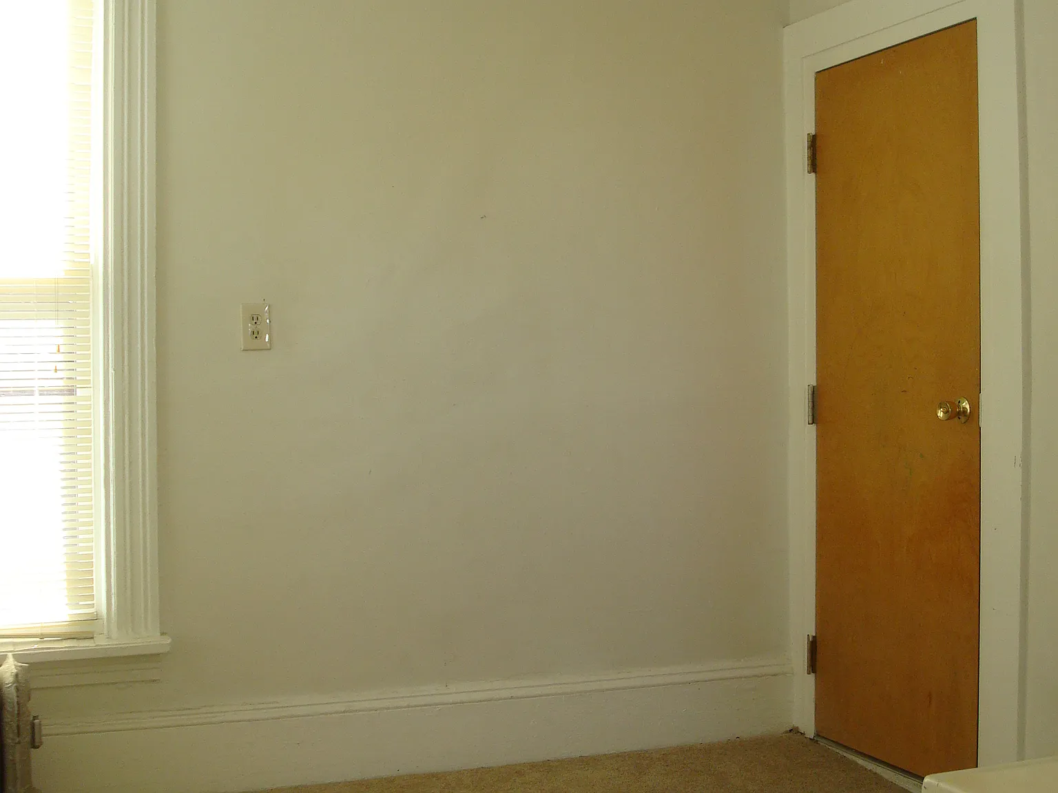 Studio, 325 sqft, $975 — Photo 4