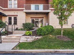 118 S Washington St #114B, Green Bay, WI 54301