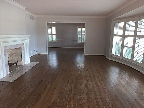2nd image of 7054 Cornelia Ln