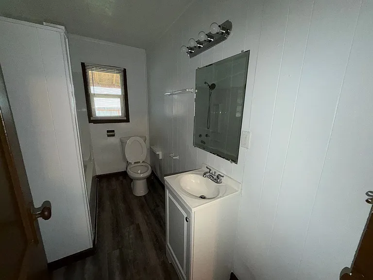 305 Rosewood St — Photo 14