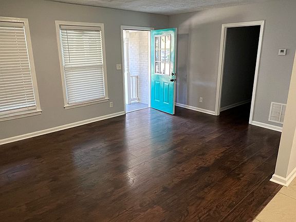 5th image of 420 Lockridge Ln