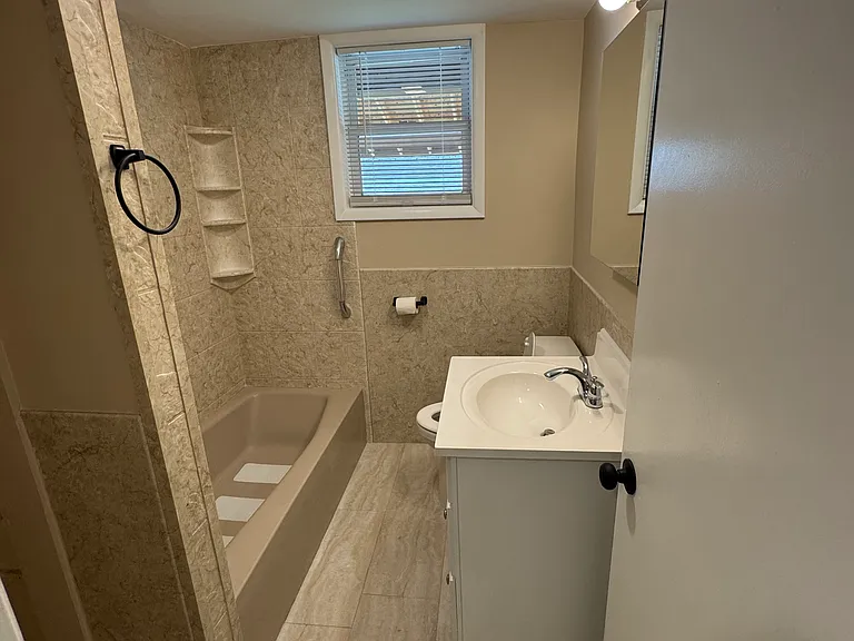 144 Parkside Ave — Photo 4