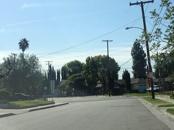 4th image of 3724 Kenmore Ave