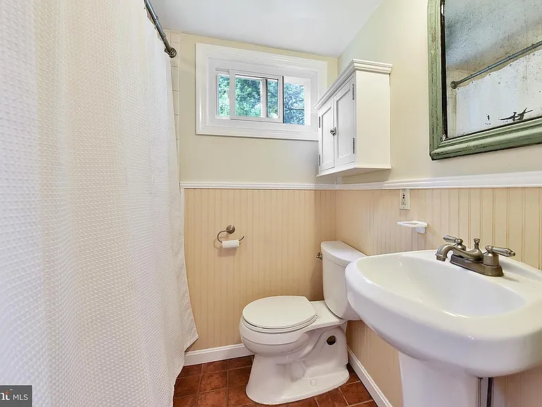 22030 Big Woods Rd — Photo 7