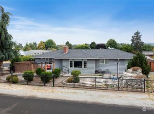 1637 8th Ave NW, Puyallup, WA