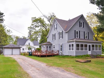 735 Oakwood St, Wild Rose, WI, 54984