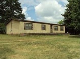 87 Browns Ln, Hartwell, GA 30643