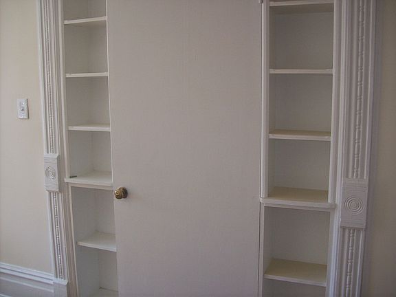 Main Entrance w/ Built-in Shelves