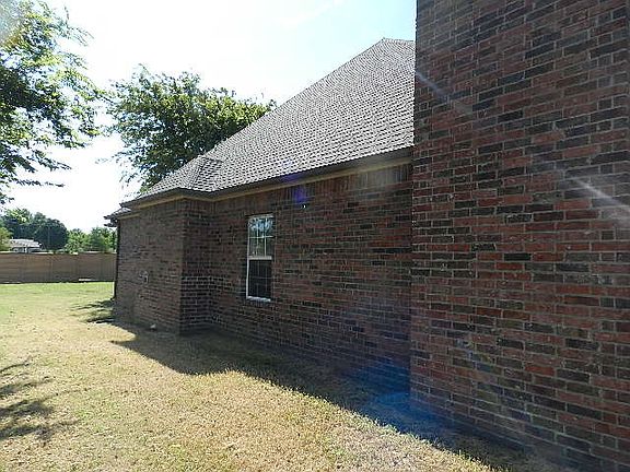 2nd image of 1819 N Owasso Ave
