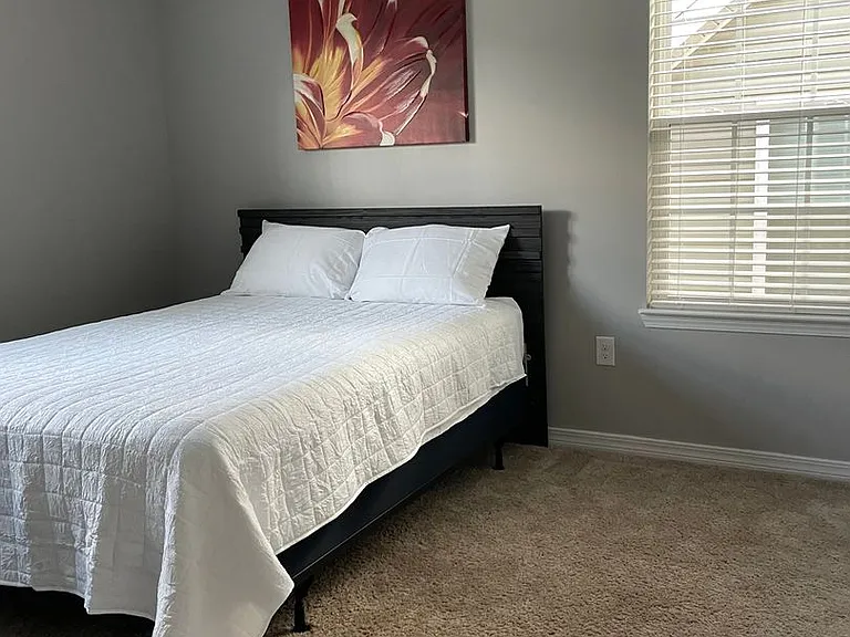 448 Eisenhower Dr — Photo 11