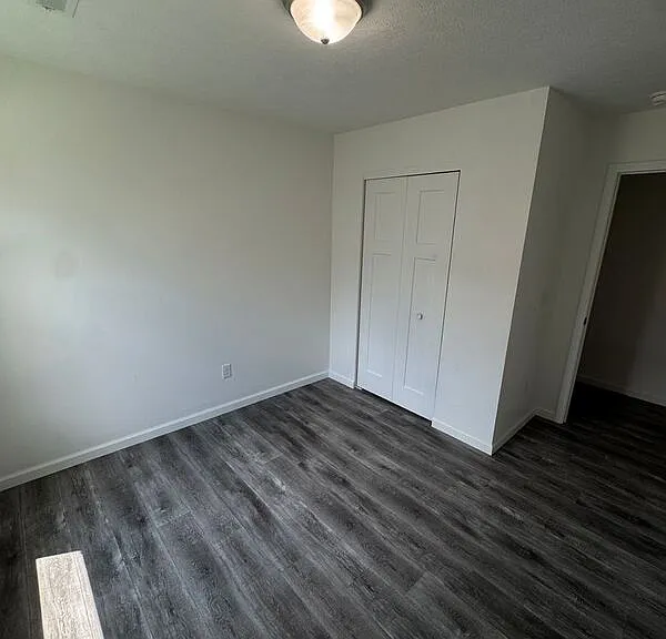 1618 W Scott St #A — Photo 10