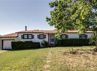 5113 Thurston Rd, River Oaks, TX 76114