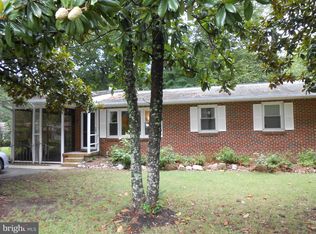 48 Robshire Manor Rd, Huntingtown, MD 20639