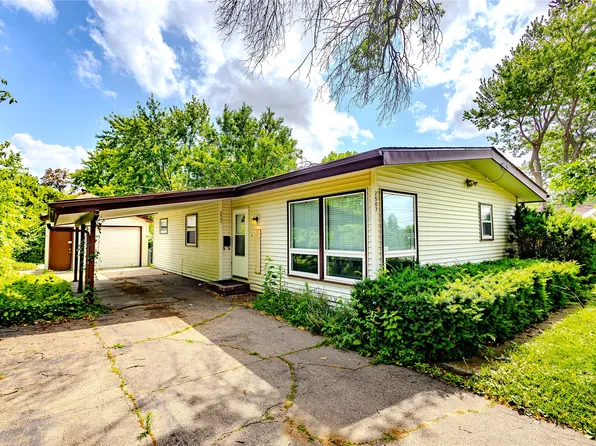 2507 E Tiffin Ave, Des Moines, IA 50317