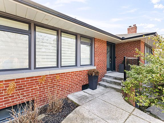 4th image of 193 Rathburn Rd