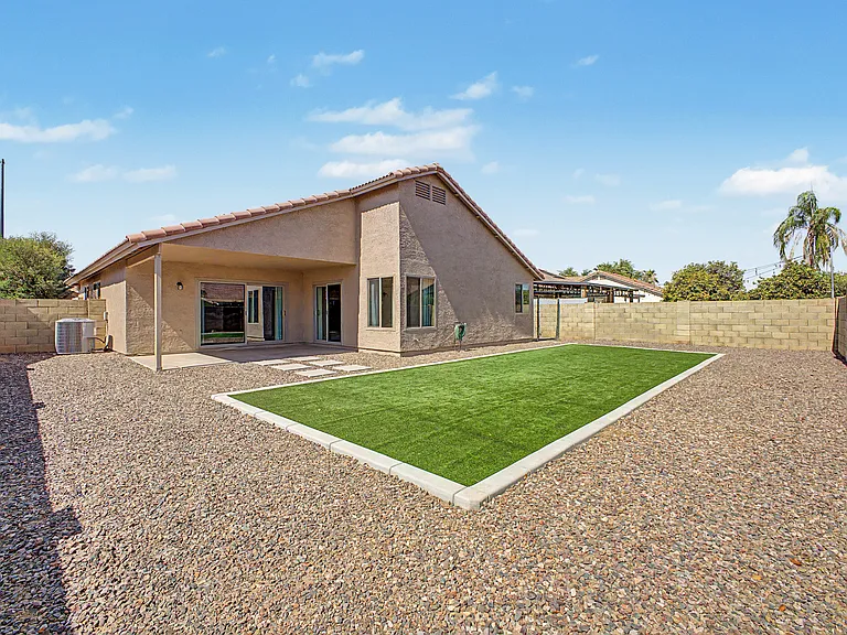 445 W Sereno Dr — Photo 21