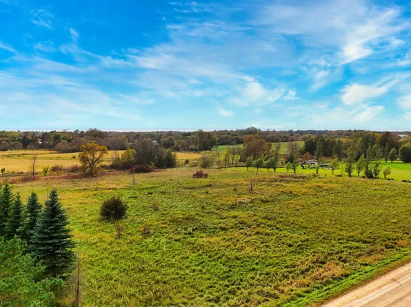 4 Hope Rd SE, Alexandria, MN 56308