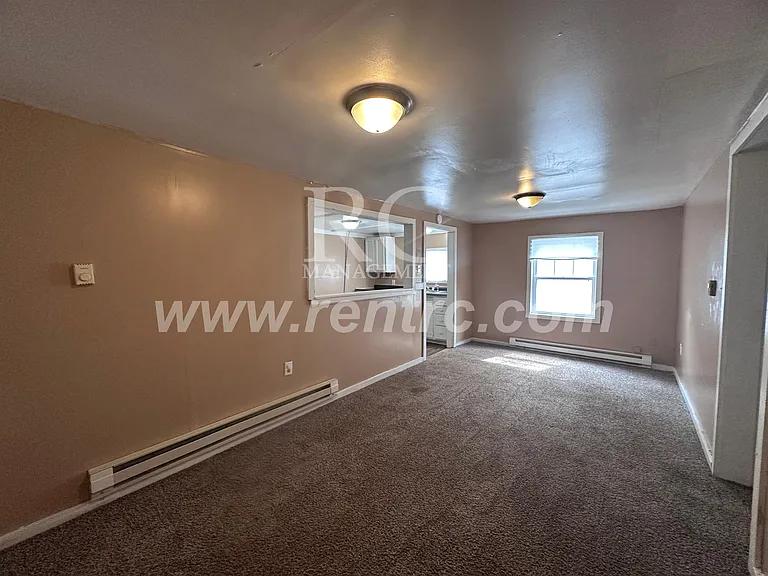 1012 May St — Photo 7