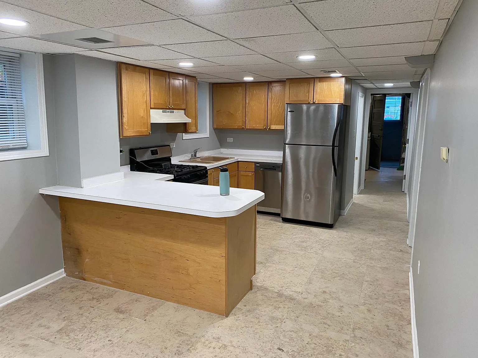 2 bed, 600 sqft, $1,900 — Photo 2