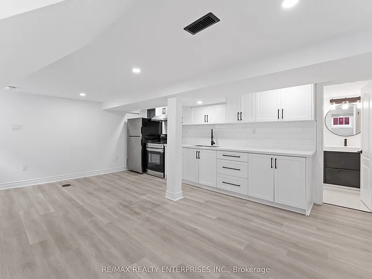 3 Dallyn Cres #BASEMENT — Photo 3