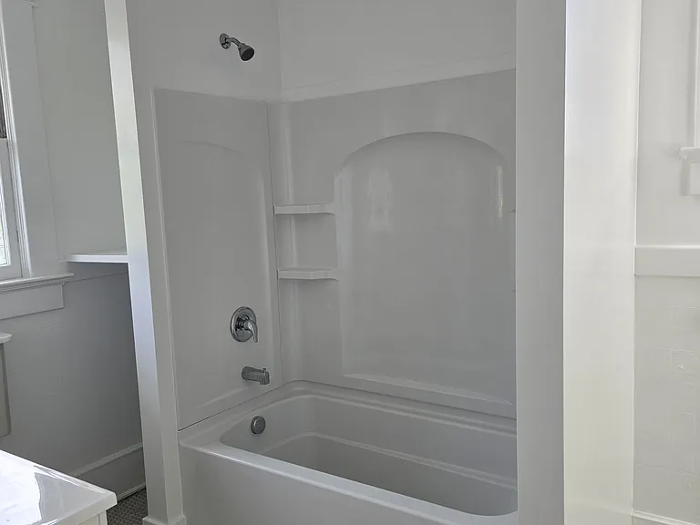 711 N Pine St #5 — Photo 19