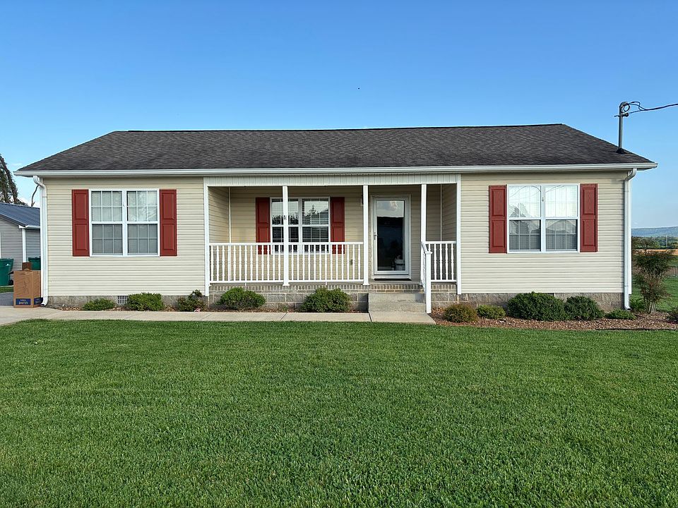 1st image of 399 Strawberry Dr