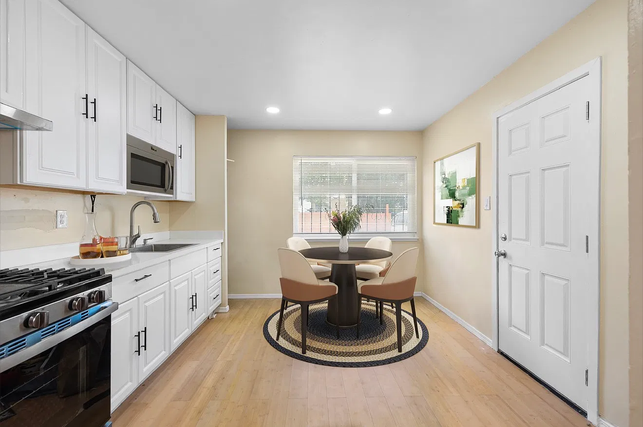 2 bed, 712 sqft, $2,675 — Photo 1