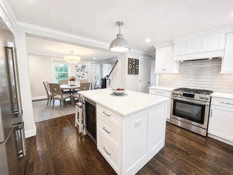7 John St — Photo 13