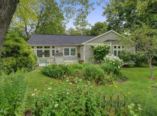43 Chapman Rd, Pittsfield, MA 01201