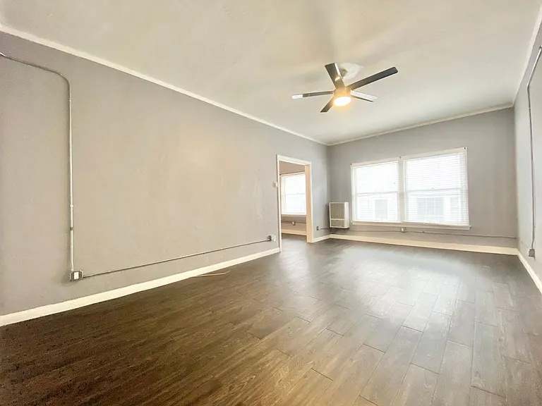 Valdamour Apartments — Photo 37