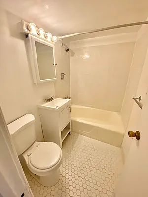 Rented by Douglas Elliman | media 7