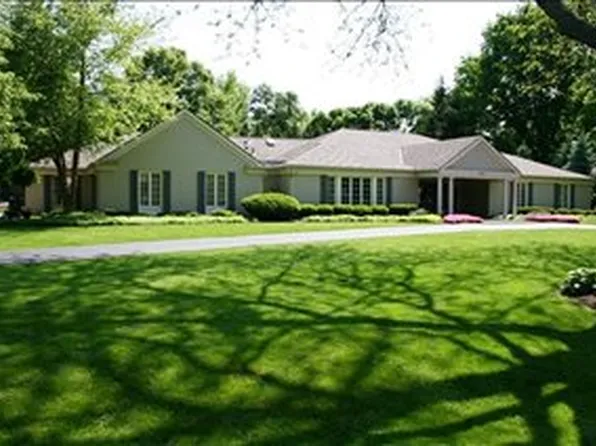 448 Stonehaven Rd, Dayton, OH 45429