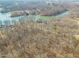 24 Lake Hayes Estates Rd, Trenton, TN 38382