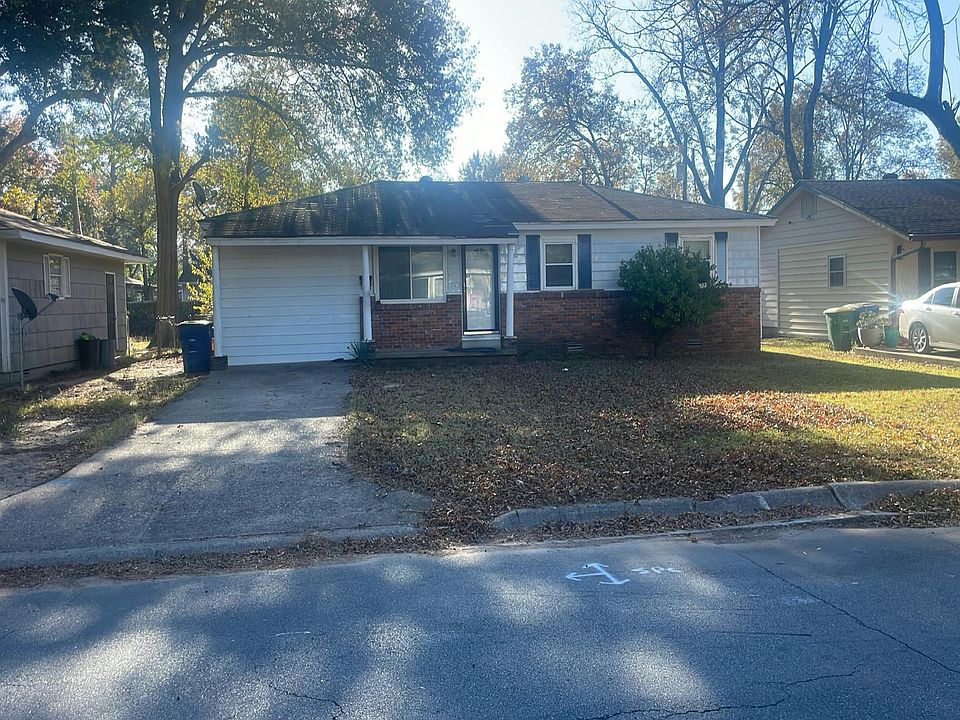 1st image of 1004 Healy St