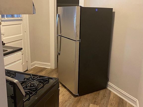 2nd image of 4718 N Hamilton Ave APT 3