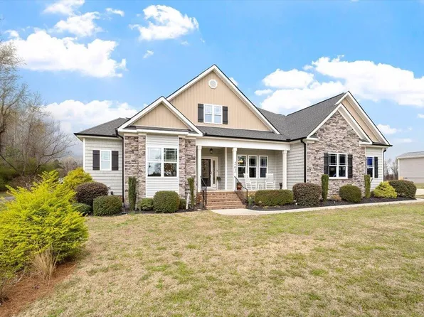 202 Mabry Rd, Angier, NC 27501