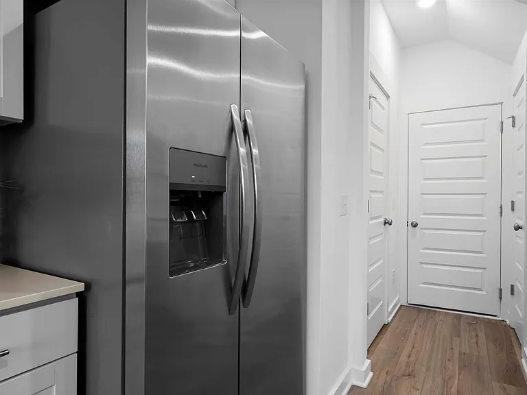 Vinewood Townhomes — Photo 7