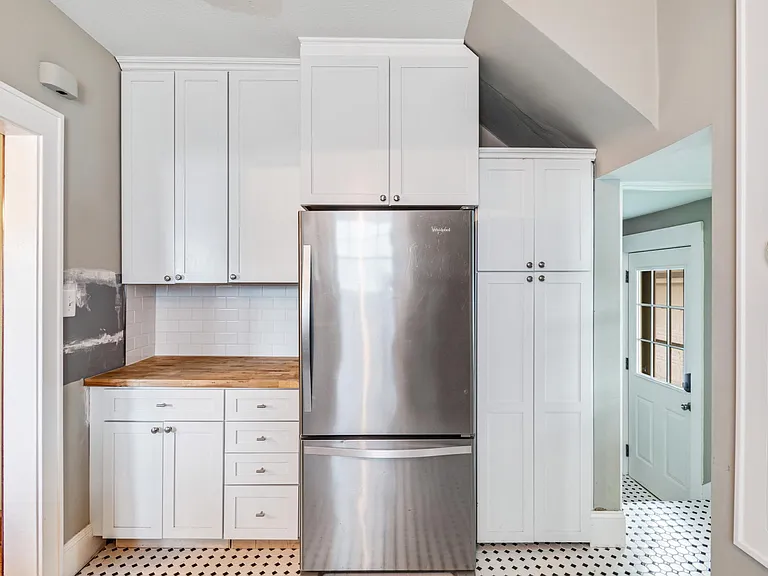 1818 Frazer Ave NW — Photo 8